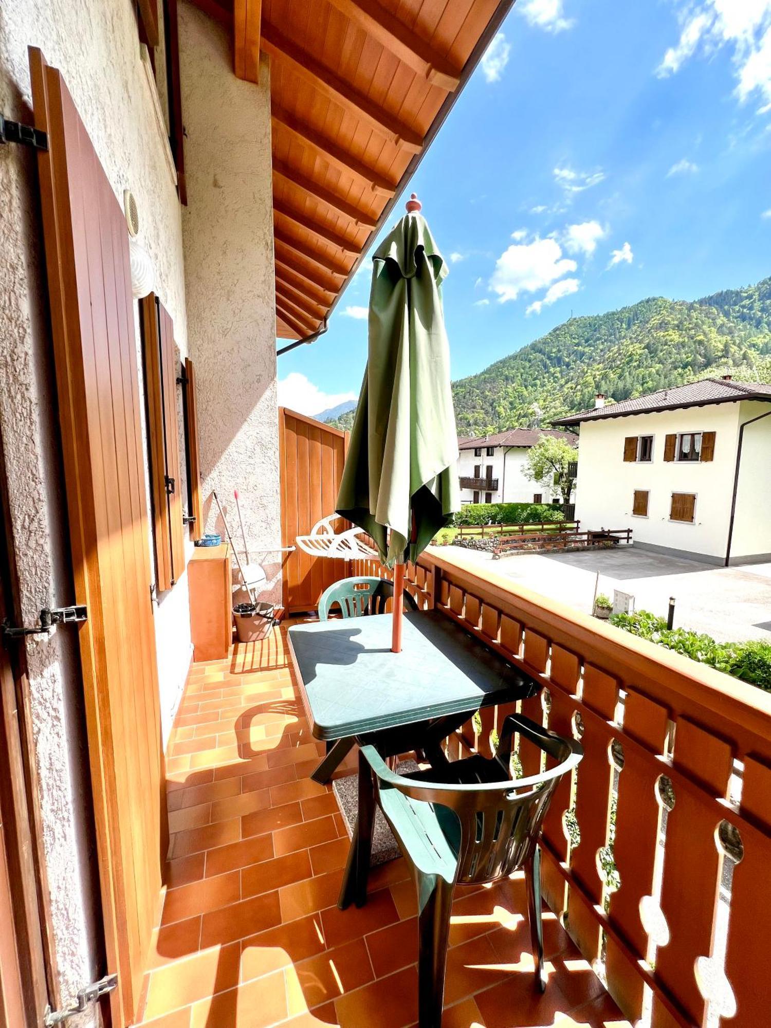 Casa Lucia Apartment เปียเว ดิ เลโดร ภายนอก รูปภาพ